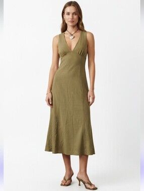 NWT! Beverly and Beck Olive Lined V Neck Sleeveless Midi Dress PacSun! Size L
